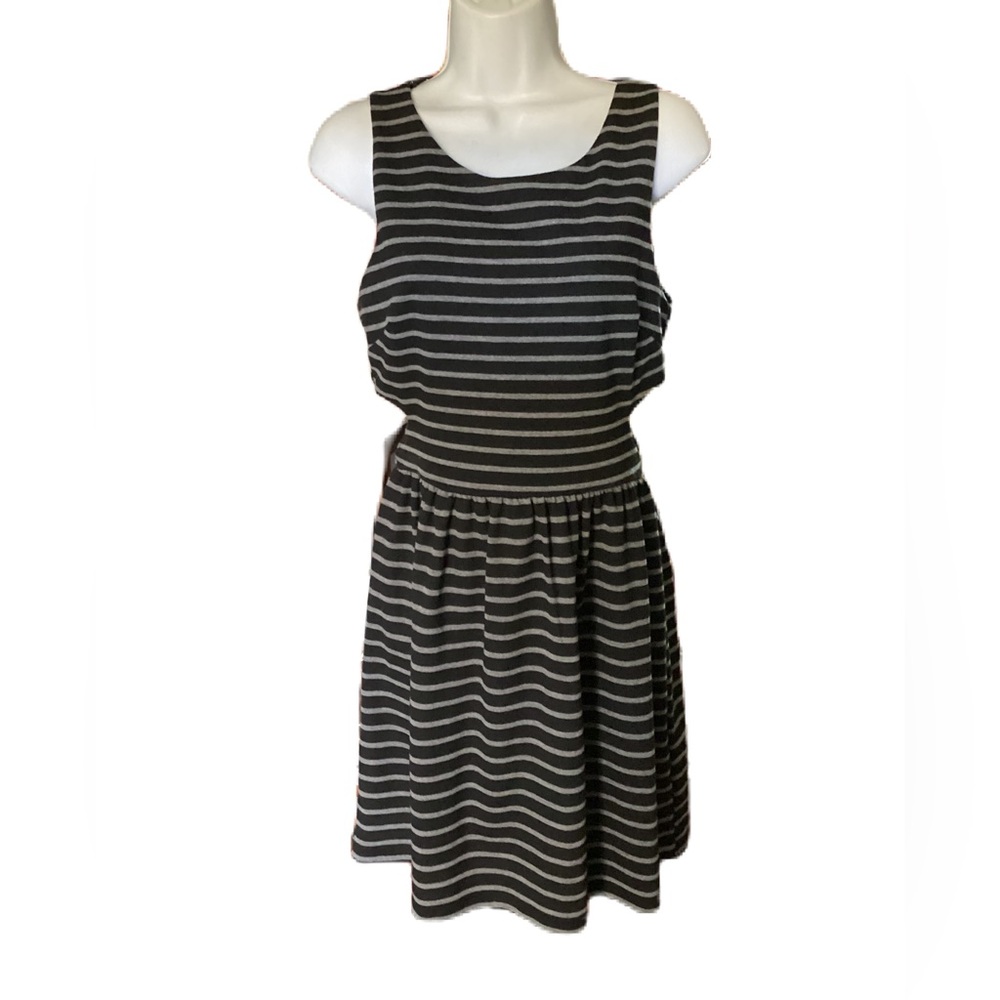 Forever 21 striped dress. M